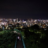 ビーナスブリッジに向かう二人