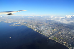 京葉工業地帯を右手に高度を下げていきます