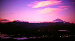 目覚める富士山