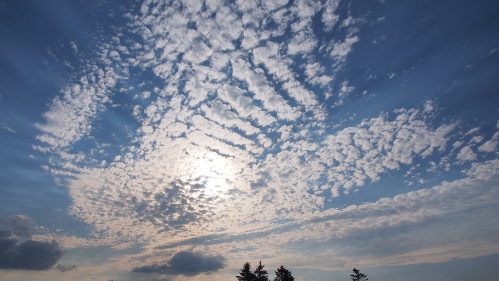 空と雲と