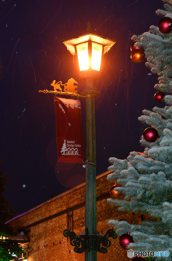 クリスマスの街路灯