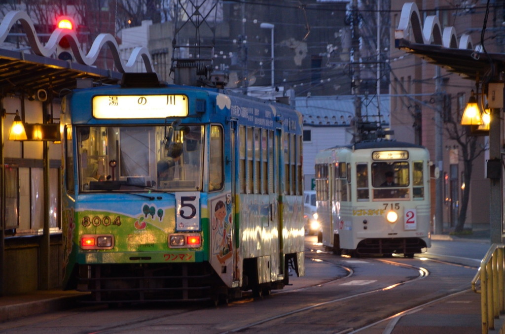 夕暮れの路面電車