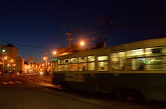 夕暮れの路面電車