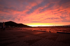 港の夕焼け雲