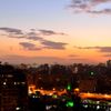 ピラミッドとカイロ市街の夕景
