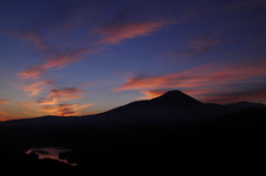 蓼科山の夜明け