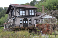 豊田喜一郎邸　庭から