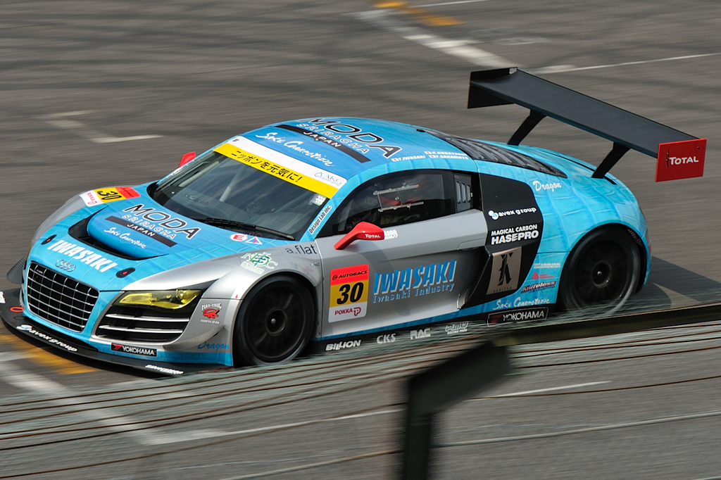 GT300 IWASAKI MODAクロコ  apr R8