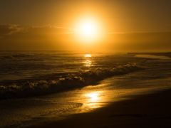 台風一過の夕海
