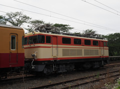 Ｅ－３３
