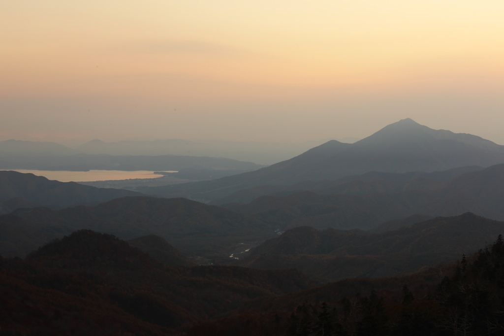 夕暮れの磐梯山