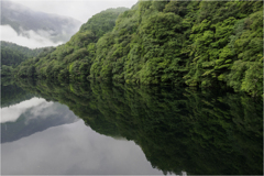 ダム湖、満水につき