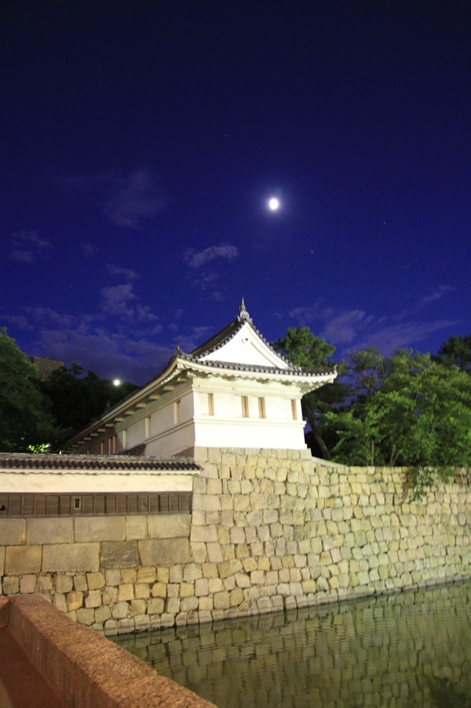 丸亀城の堀端
