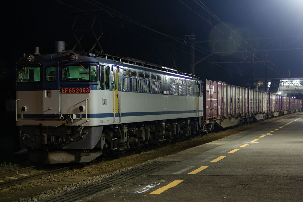 EF65 力持ちの勇姿