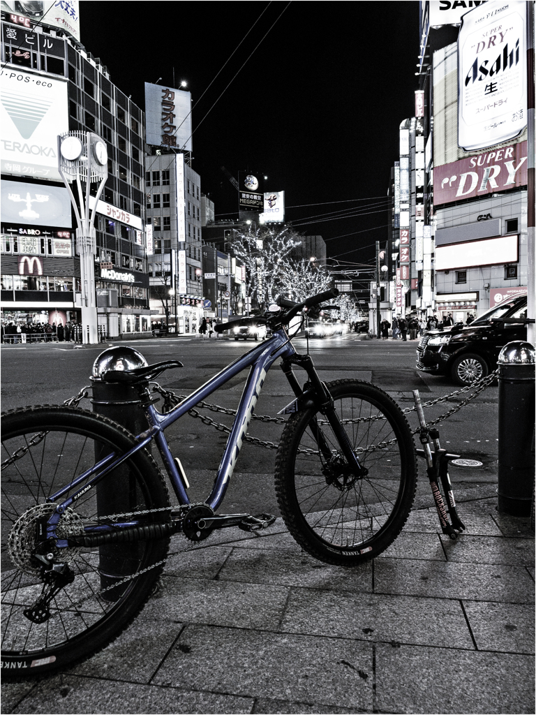 すすきの交差点にて