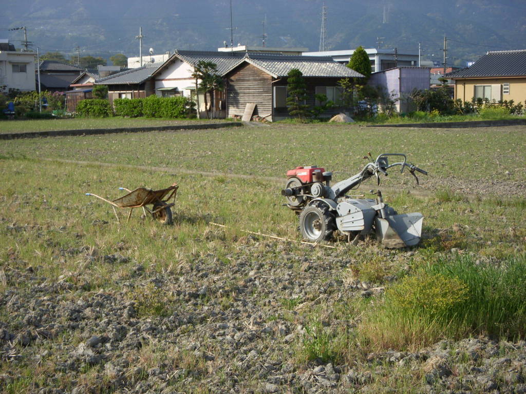 これまた、一触即発か？！