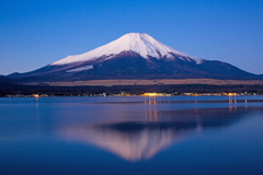山梨県　山中湖逆さ富士