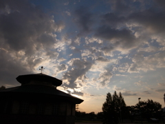 光る雲