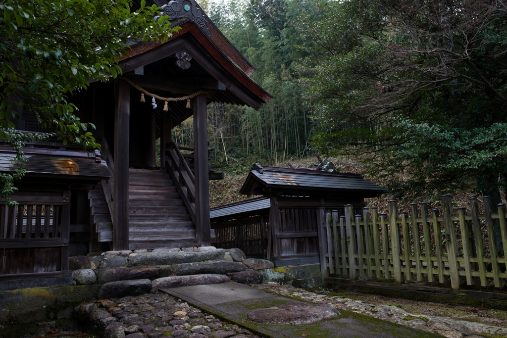 揖夜神社　本殿