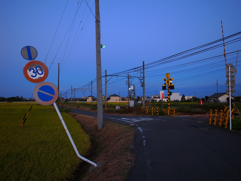 R9308673