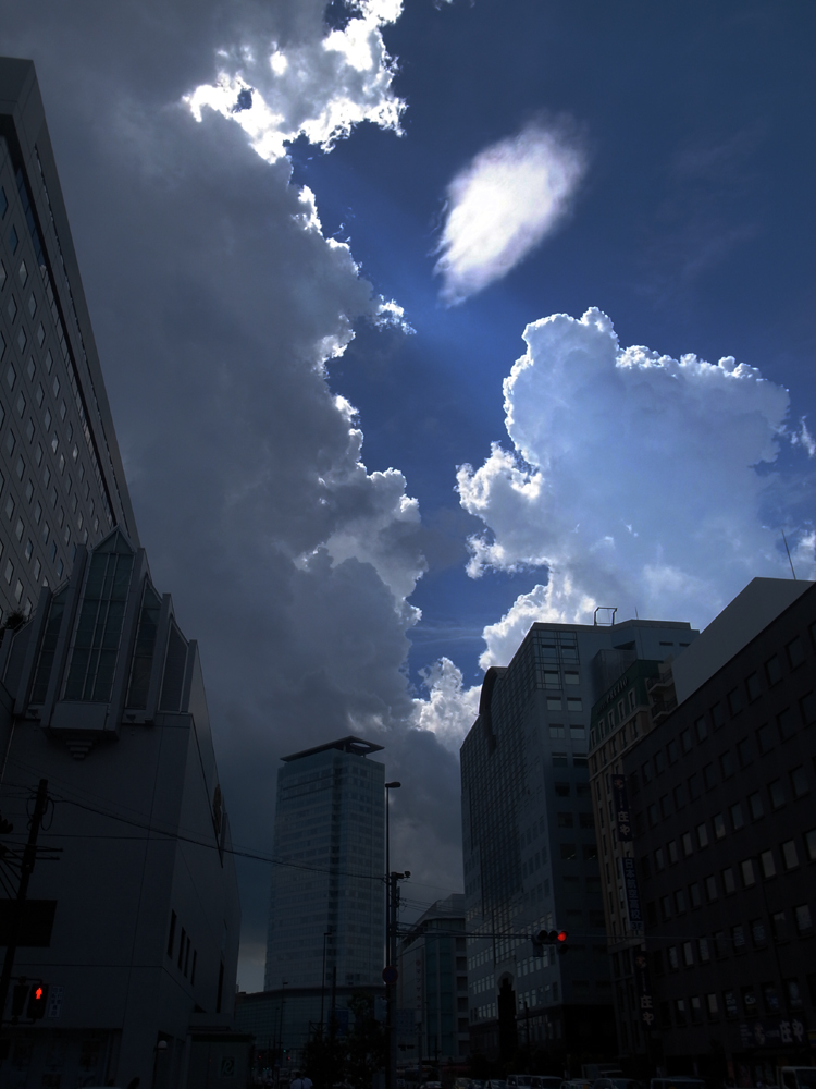 雲の向こう側　1