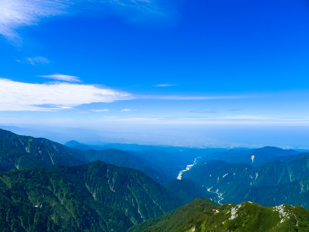 富山湾に注ぐ早月川