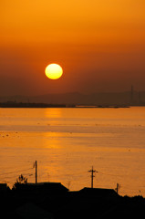 海岸住宅地からの夕日