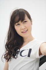 ikumii(小山郁美:おやまいくみ)さん140429-111045-ZR0C9