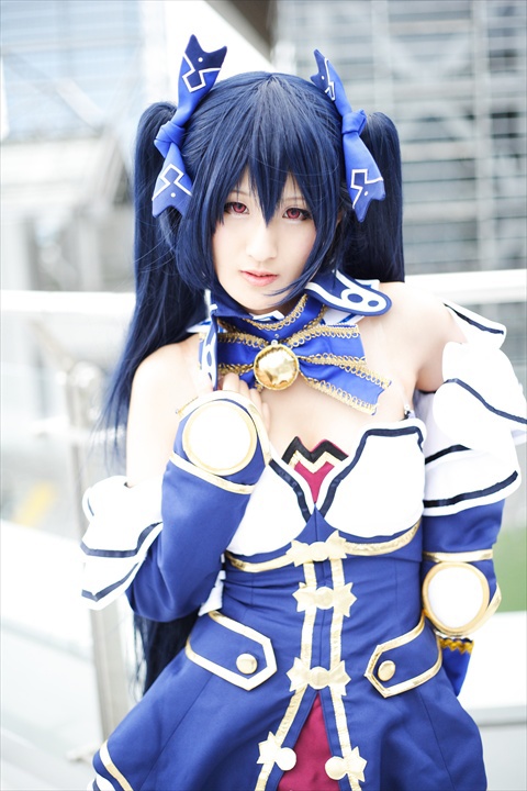 乃木坂くら131006-154235-東京ビックサイトZR0C2834dpp_R