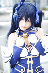 乃木坂くら131006-154237-東京ビックサイトZR0C2835dpp_R