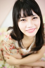 丸山夏鈴131009-192435-秋葉原ZR0C3707_R