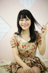 丸山夏鈴131009-192414-秋葉原ZR0C3681_R