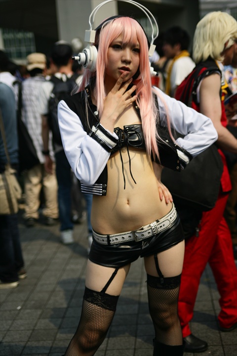 唄汰音おれぱさん東京ビックサイト130811-142143-ZR0C0197_R