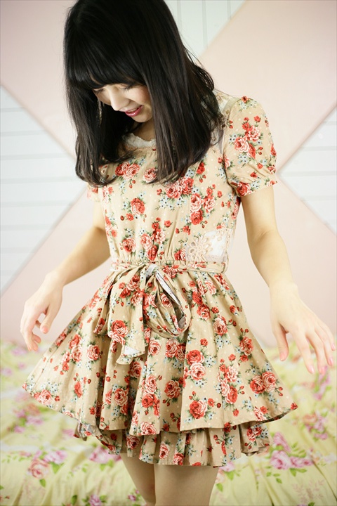 丸山夏鈴131009-190809-秋葉原ZR0C3618_R