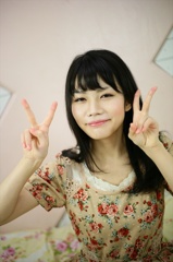 丸山夏鈴131009-192406-秋葉原ZR0C3675_R