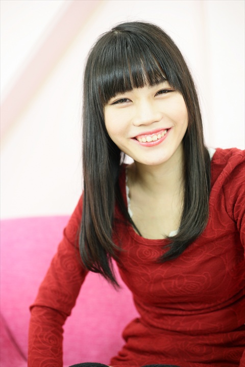 丸山夏鈴131204-191310-秋葉原ZR0C2464_R