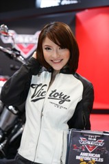 130324-165731-モーターサイクルショーZR0C6106_R