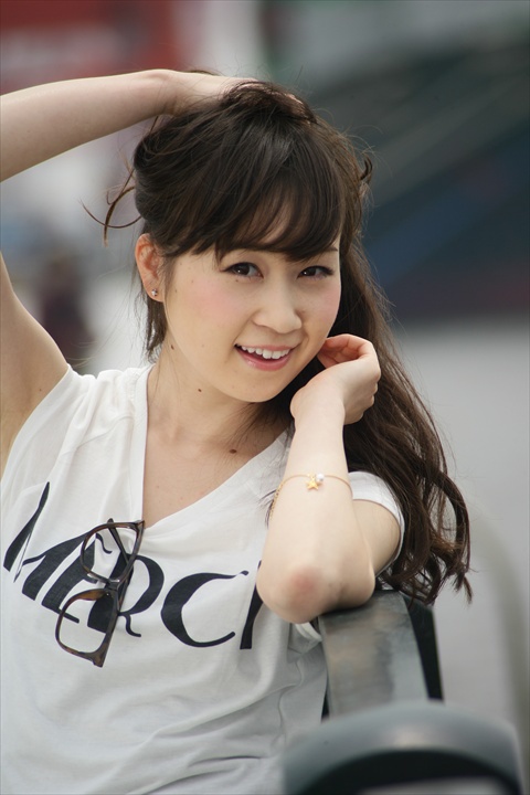 ikumii(小山郁美:おやまいくみ)さん140429-111238-ZR0C9
