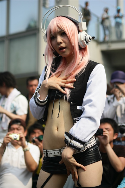 唄汰音おれぱさん東京ビックサイト130811-142525-ZR0C0250_R