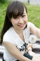 ikumii(小山郁美:おやまいくみ)さん140429-115621-ZR0C9