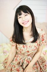 丸山夏鈴131009-185130-秋葉原ZR0C3526_R