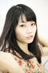 丸山夏鈴131009-190411-秋葉原ZR0C3599_R