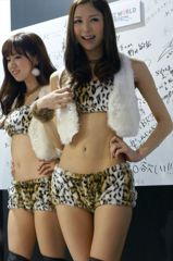角田香澄130113-113152-幕張メッセDSC08075_R