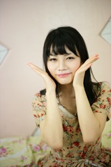 丸山夏鈴131009-192407-秋葉原ZR0C3676_R