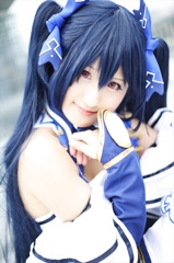 乃木坂くら131006-154320-東京ビックサイトZR0C2850dpp_R