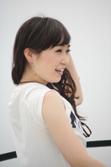 ikumii(小山郁美:おやまいくみ)さん140429-111649-ZR0C9