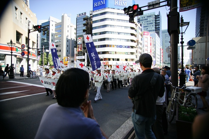 みなと区民まつりパレード131013-121330-浜松町LB1E8294_R