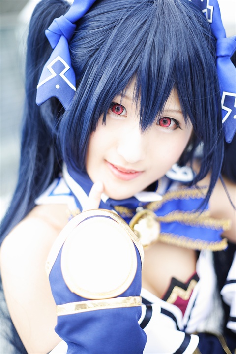 乃木坂くら131006-154322-東京ビックサイトZR0C2851dpp_R