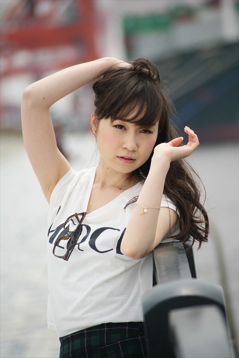 ikumii(小山郁美:おやまいくみ)さん140429-111231-ZR0C9
