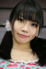 丸山夏鈴130224-150845-秋葉原ZR0C0561_R